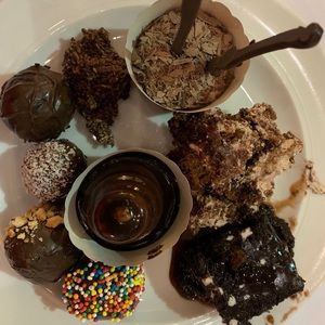 LEAVE A COMMENT & I WILL SHARE YOUR CLOSET